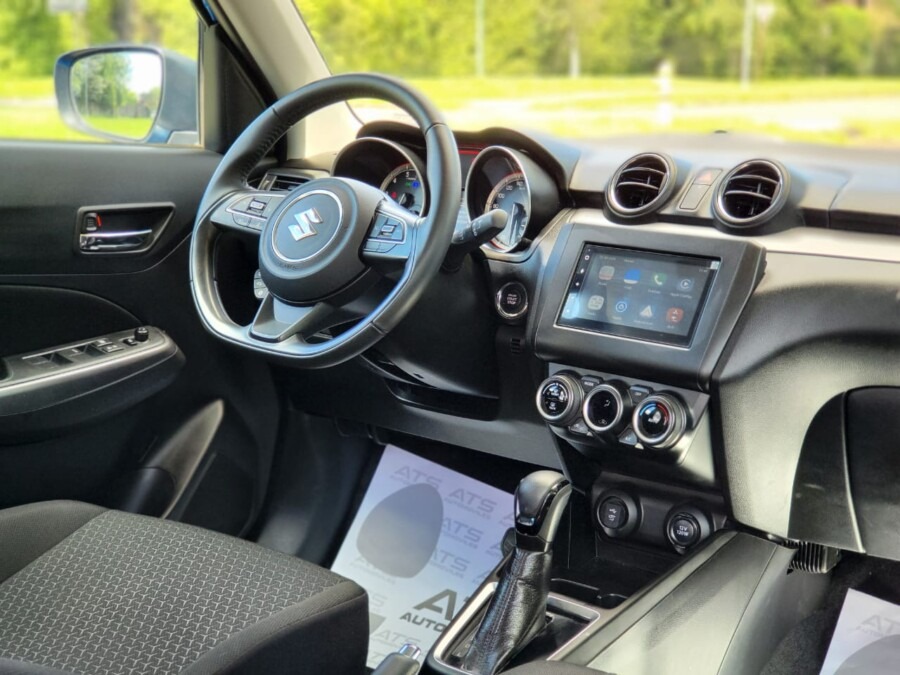 
								SUZUKI SWIFT GLX CVT full									