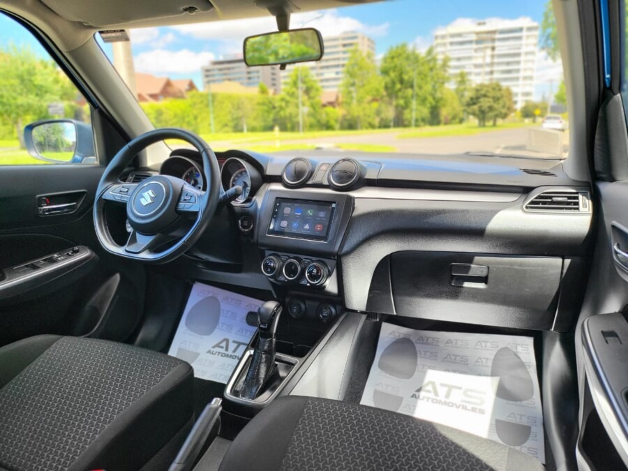 
								SUZUKI SWIFT GLX CVT full									