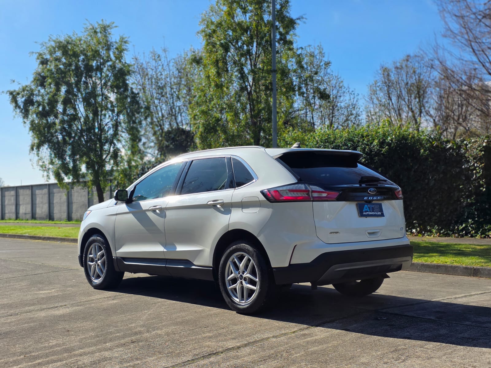 
								Ford Edge full									
