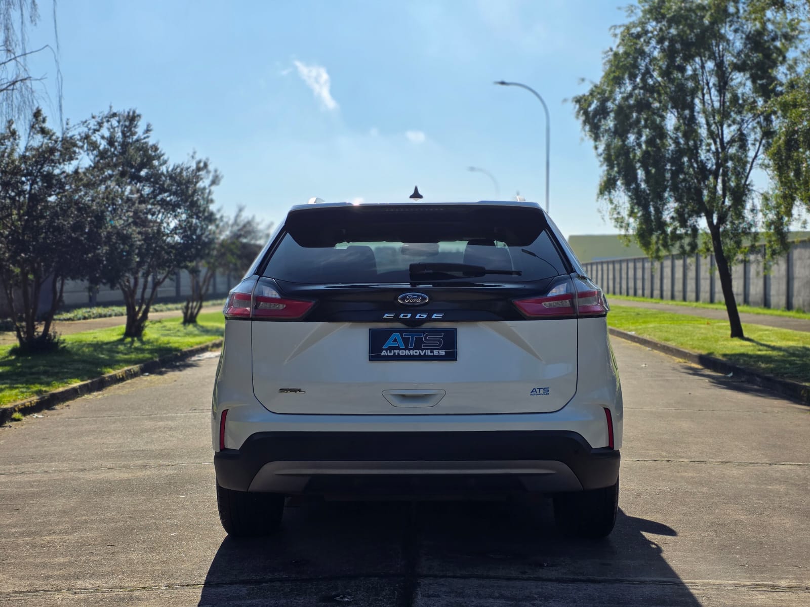 
								Ford Edge full									