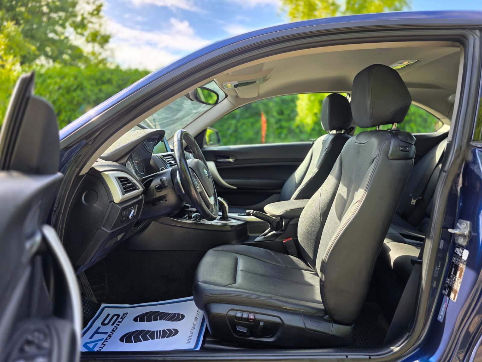
								BMW 220i Coupe 2.0 AT full									