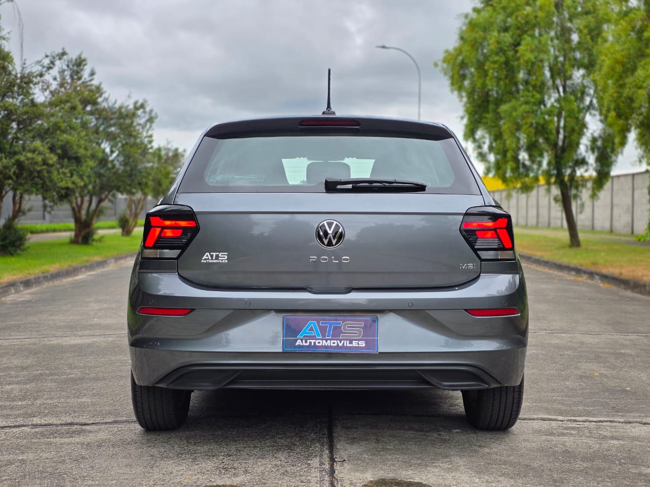 
								Volkswagen New Polo full									