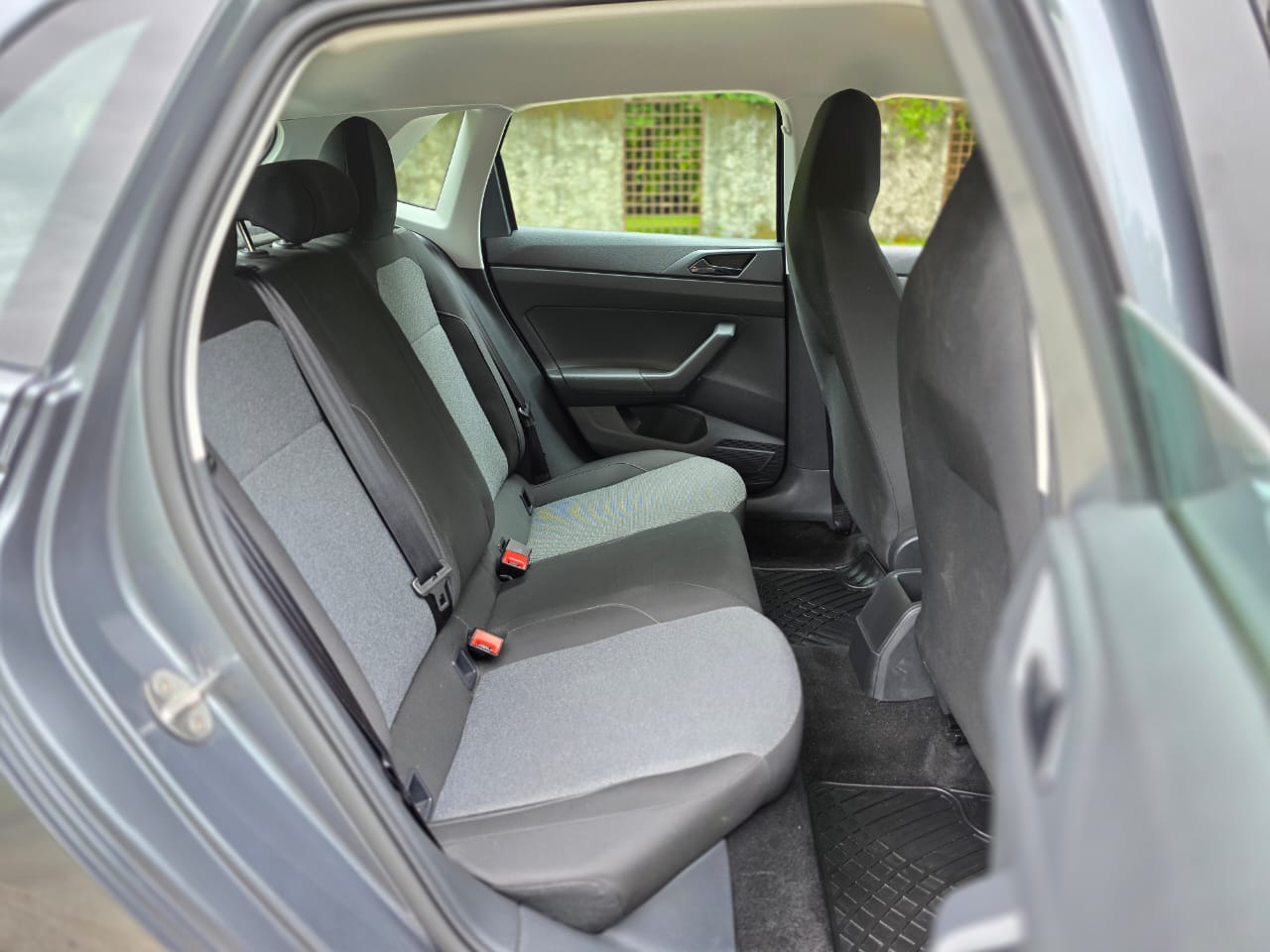 
								Volkswagen New Polo full									
