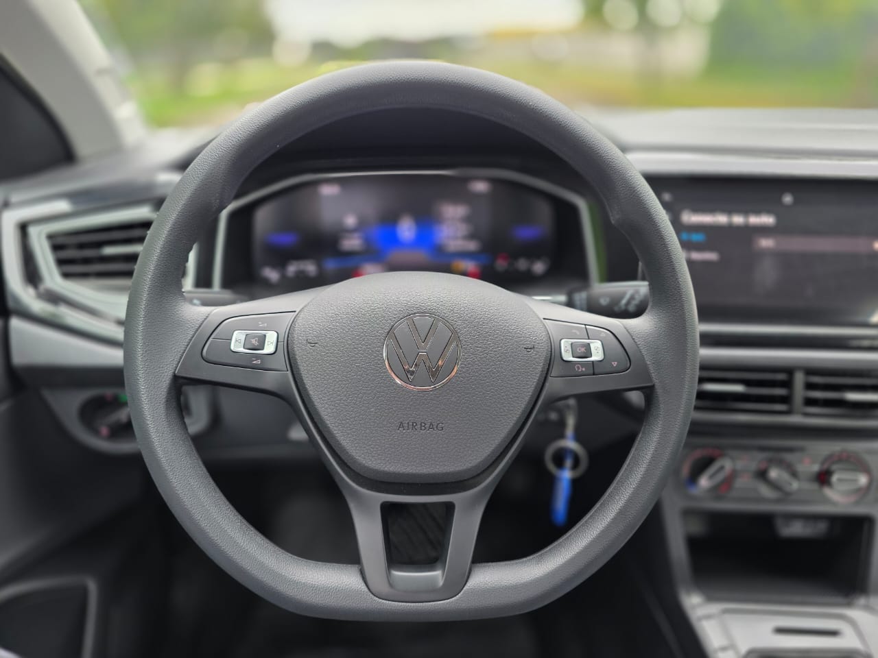 
								Volkswagen New Polo full									