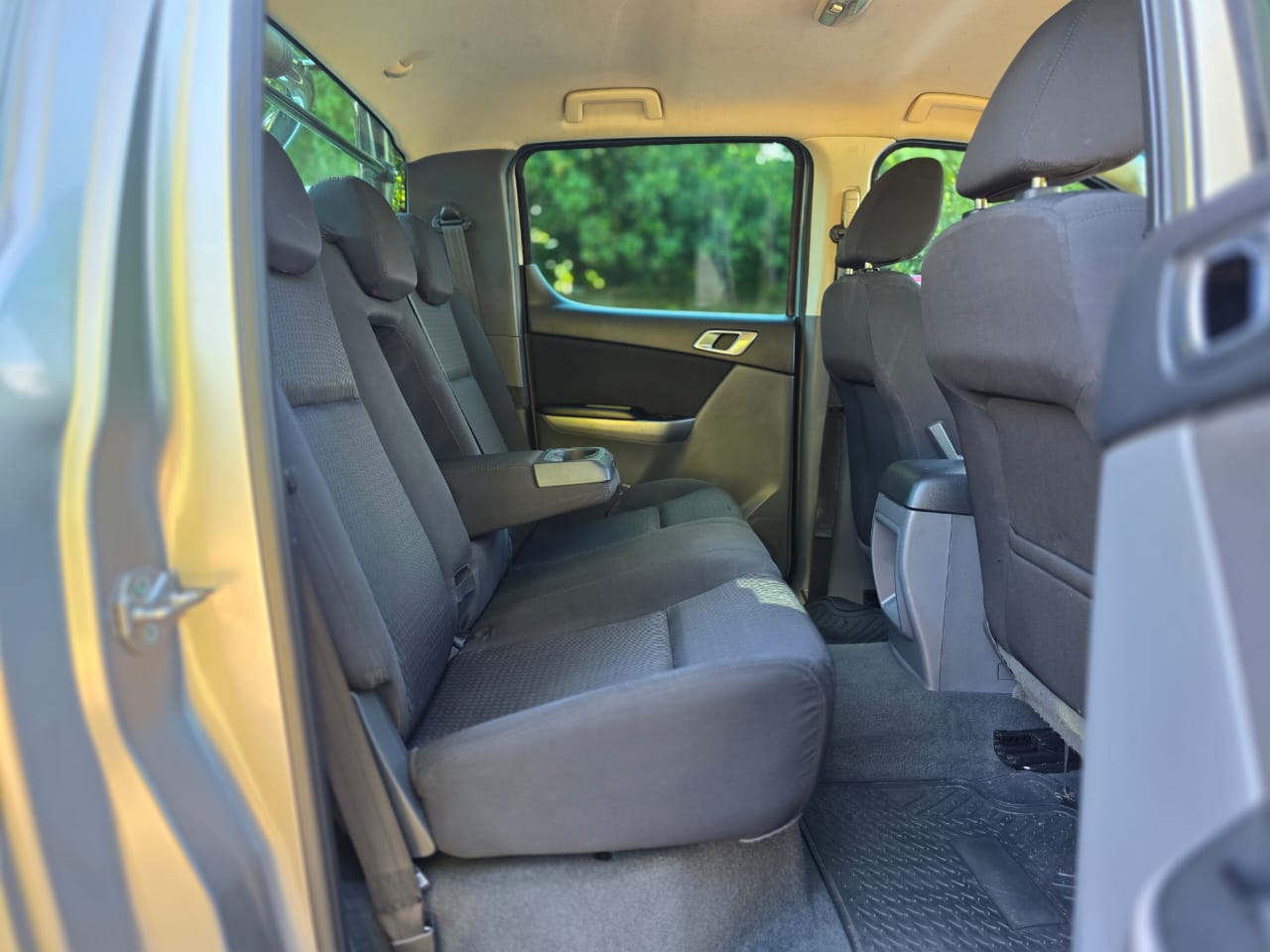 
								MAZDA NEW BT 50 SDX full									