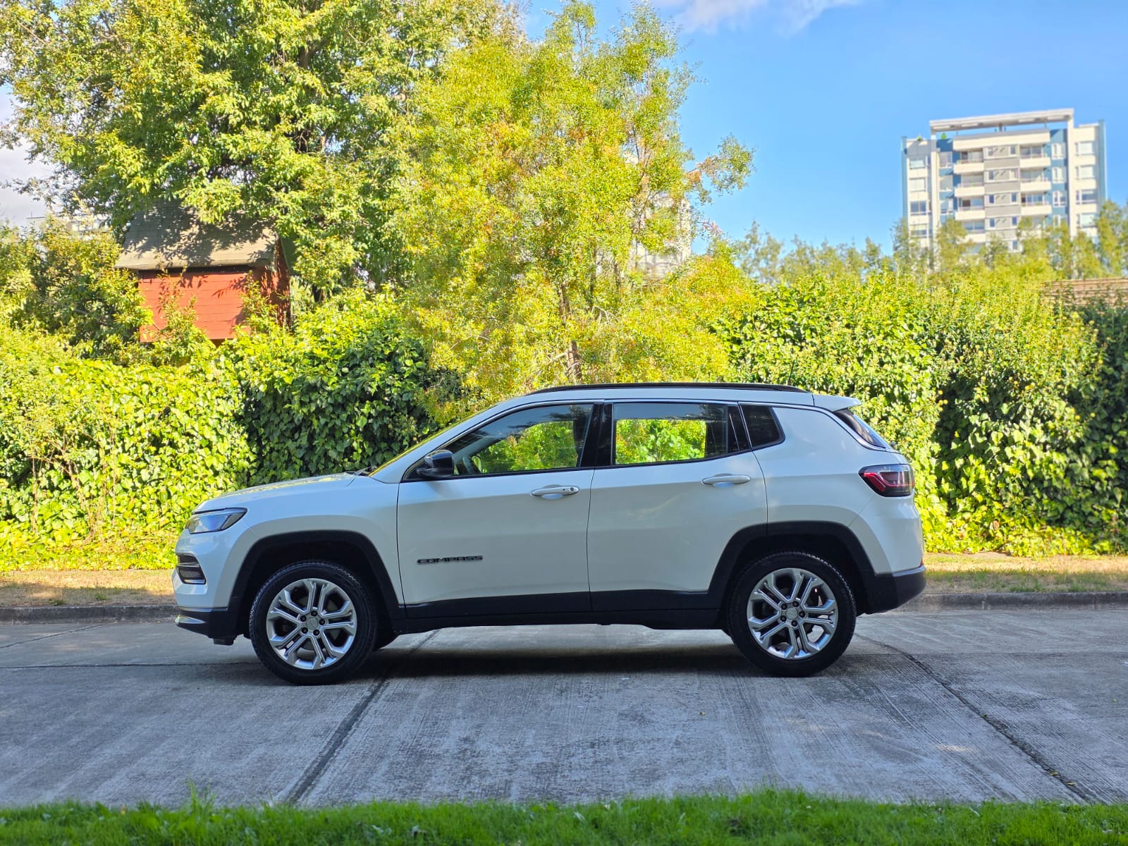 
								Jeep Compass Longitud full									