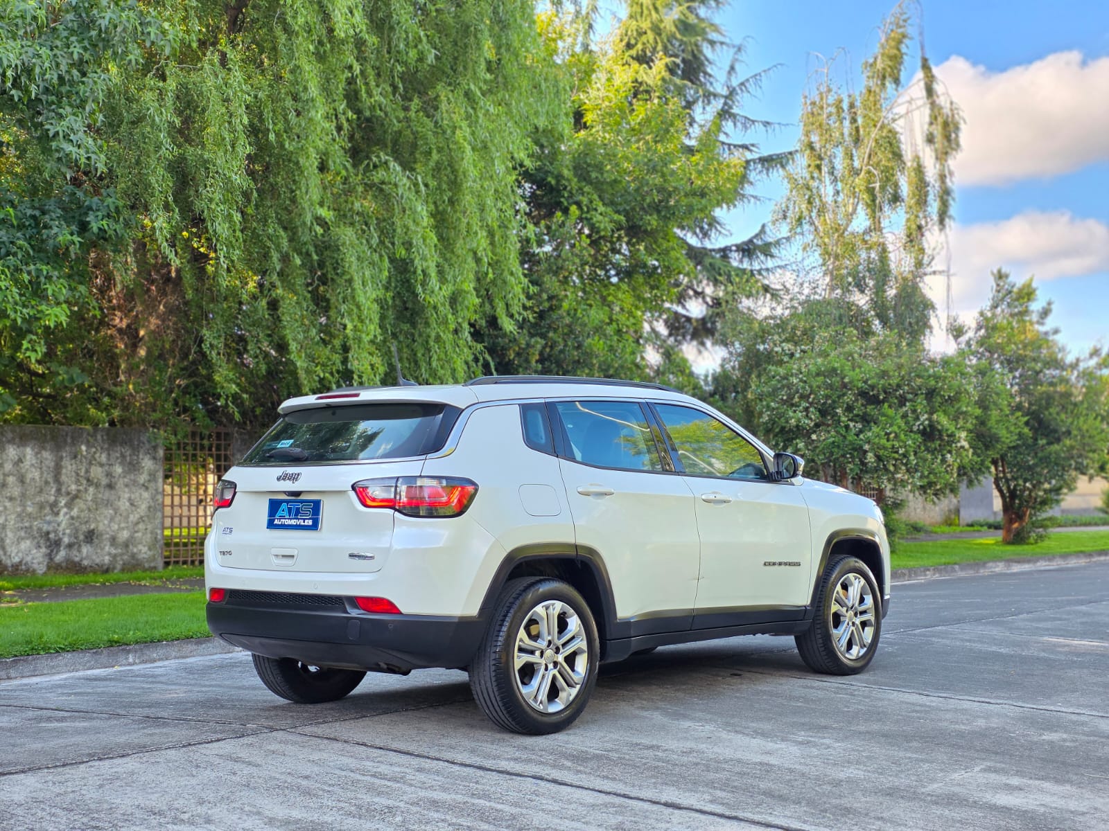 
								Jeep Compass Longitud full									