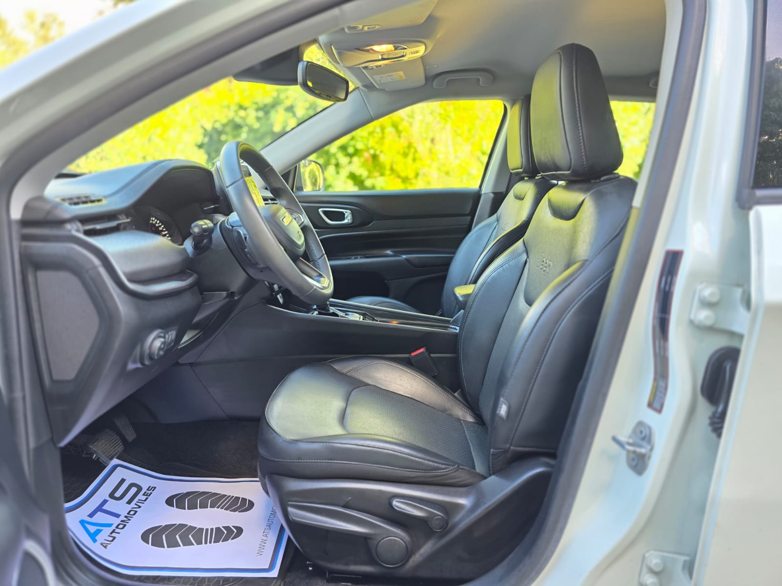 
								Jeep Compass Longitud full									