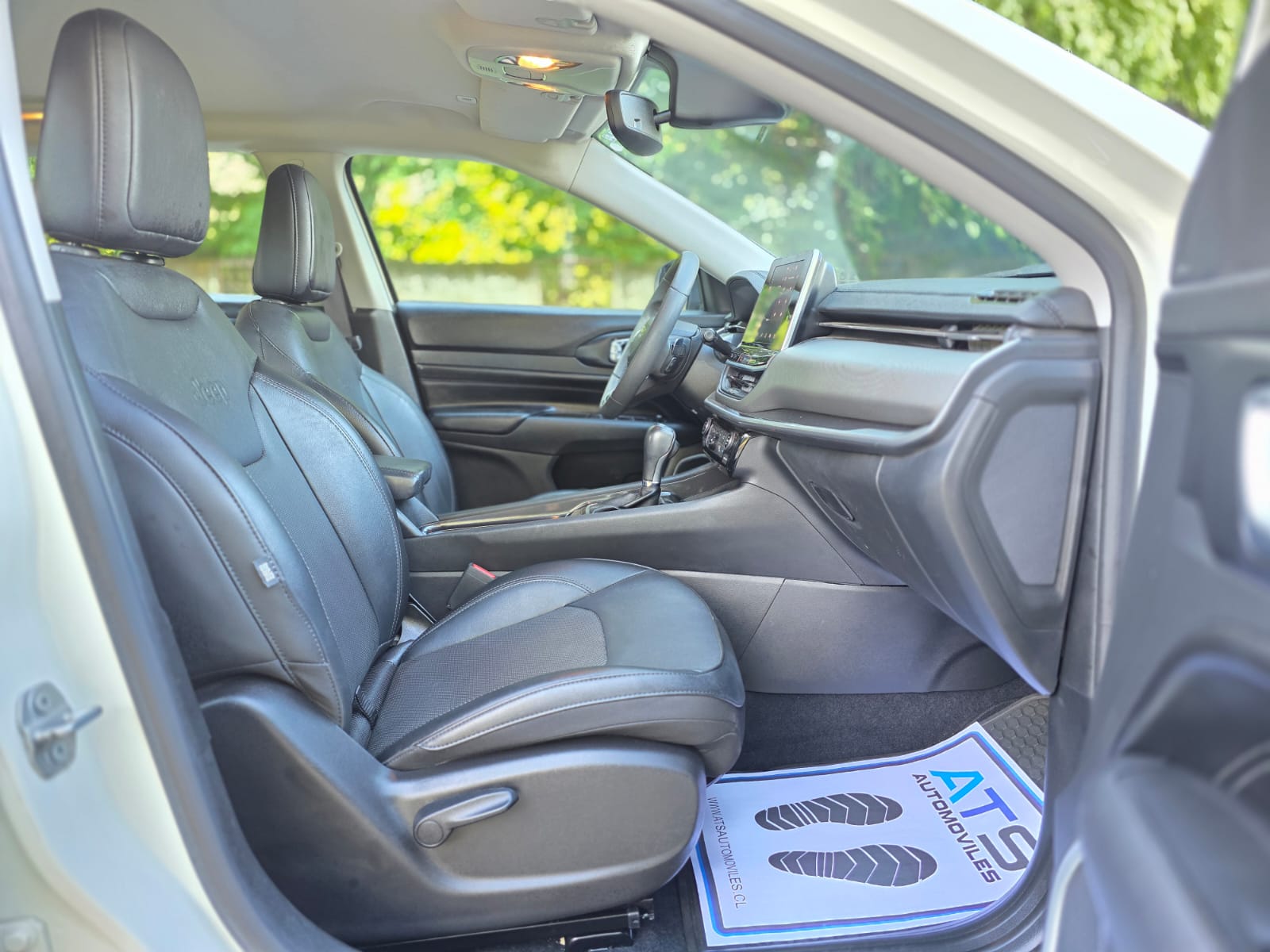 
								Jeep Compass Longitud full									