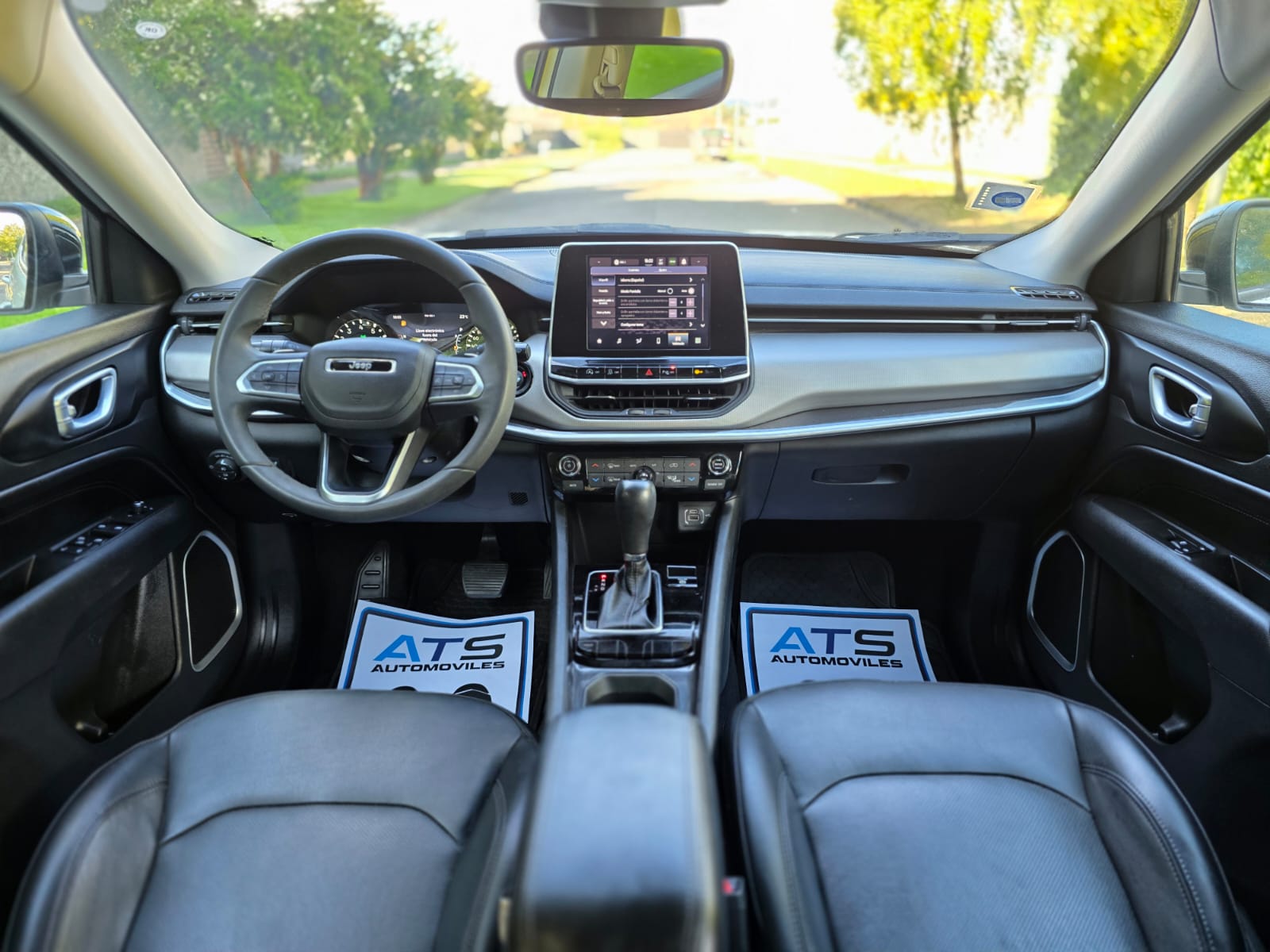 
								Jeep Compass Longitud full									