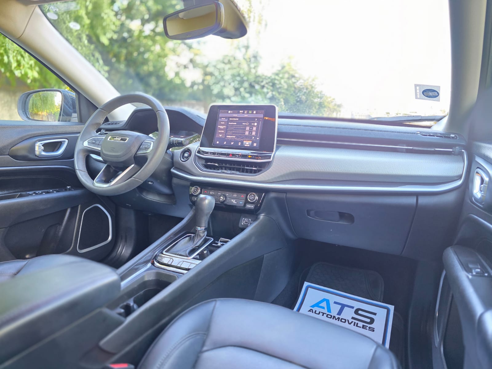 
								Jeep Compass Longitud full									