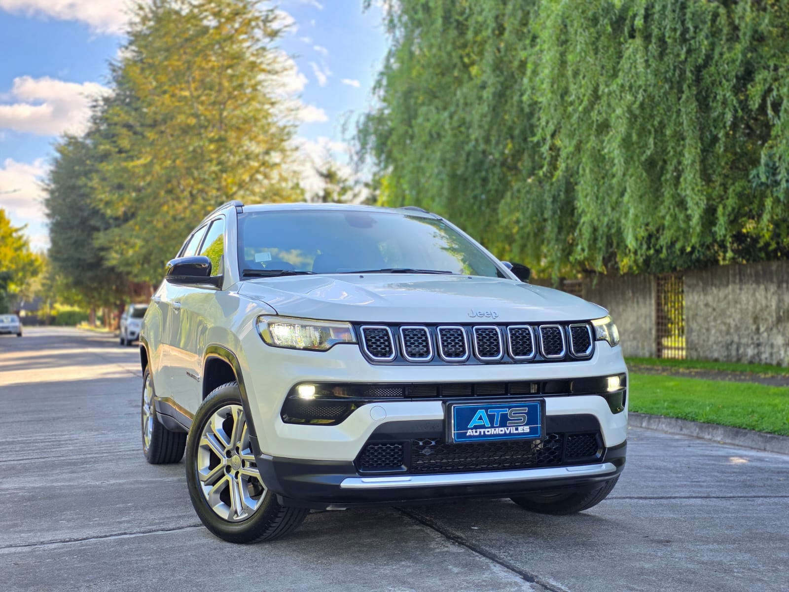 
								Jeep Compass Longitud full									