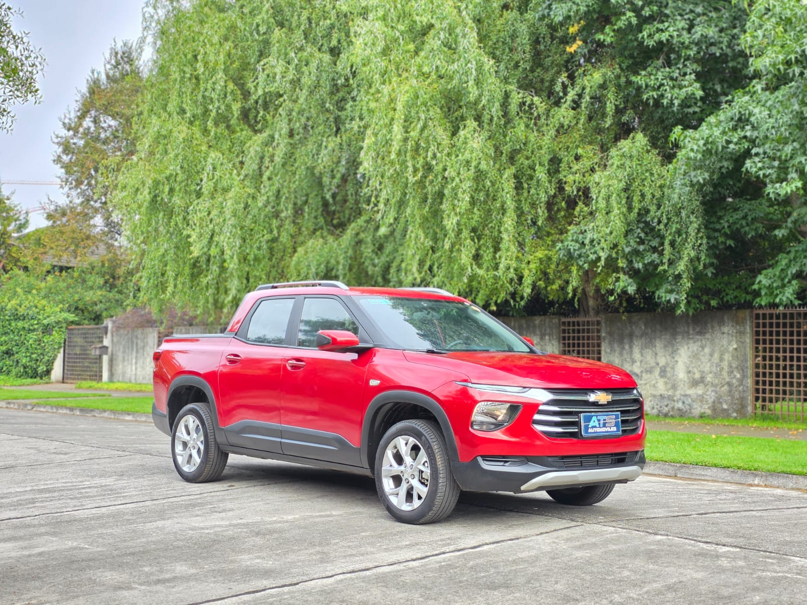 
								Chevrolet Montana LTZ full									