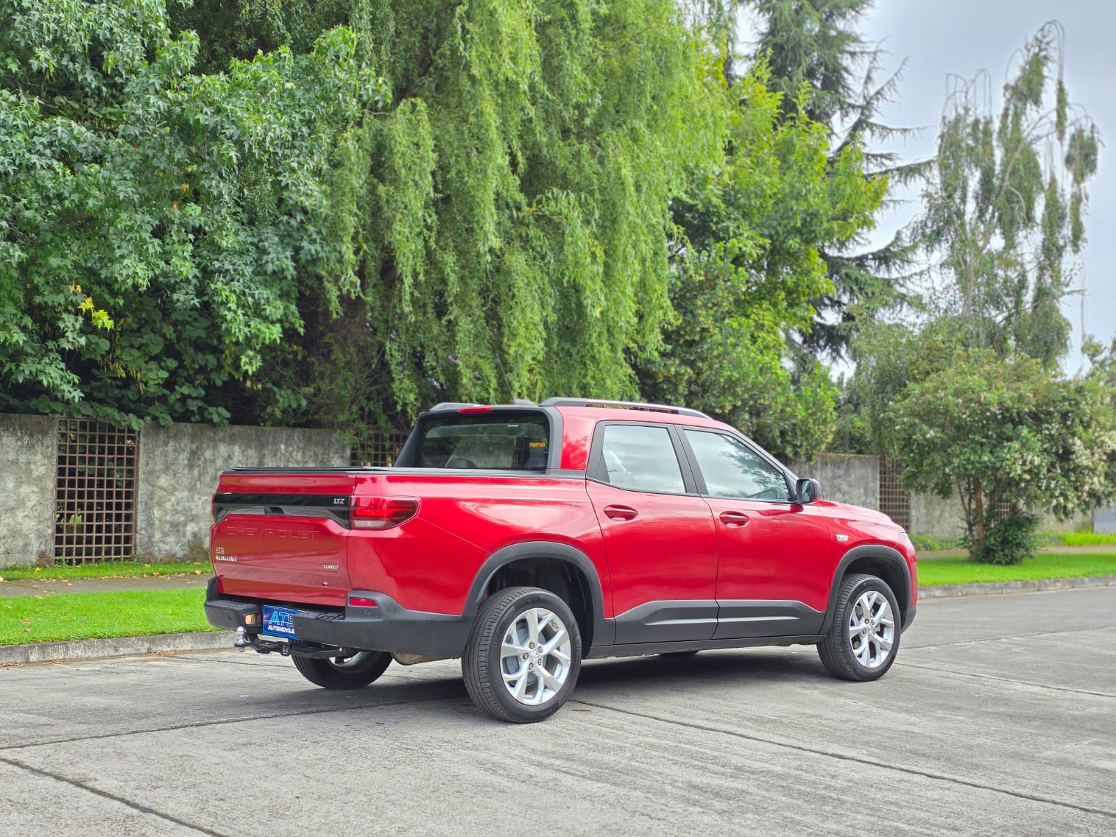 
								Chevrolet Montana LTZ full									