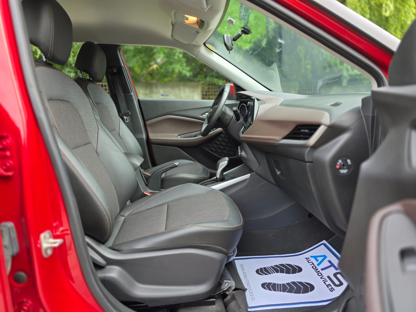 
								Chevrolet Montana LTZ full									