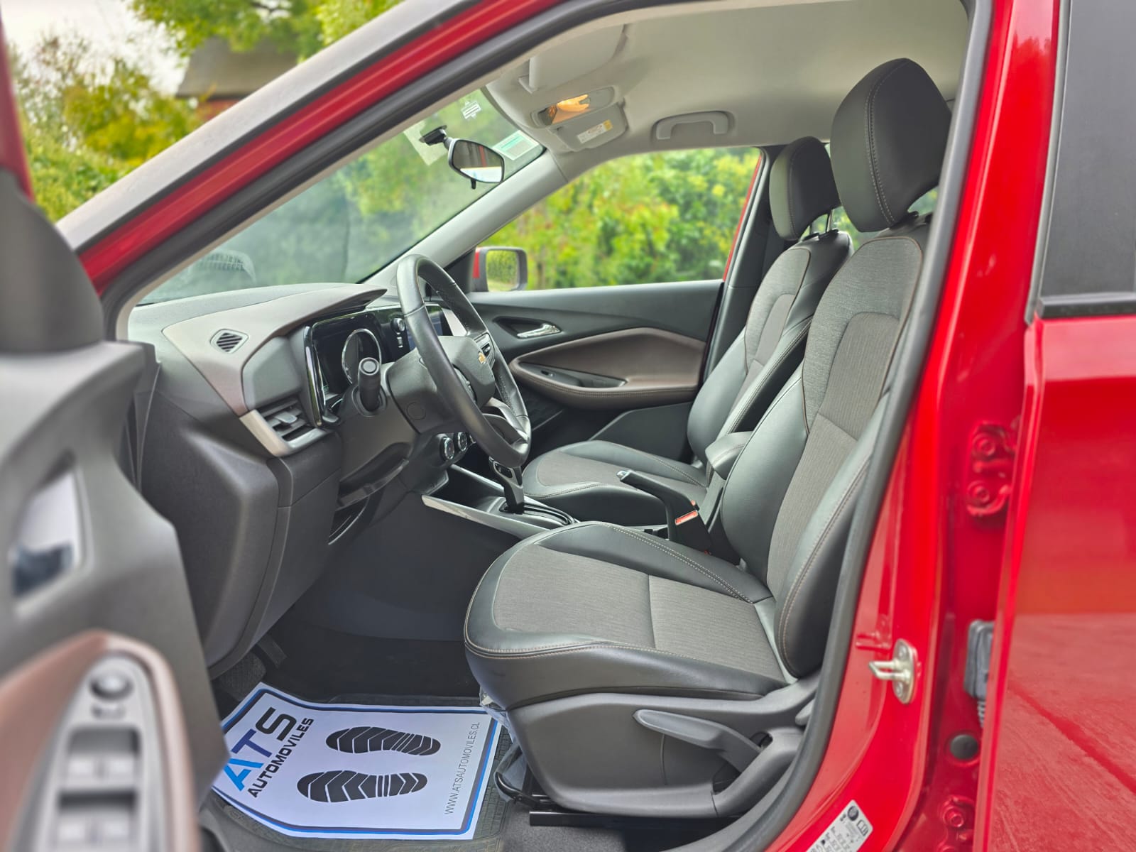 
								Chevrolet Montana LTZ full									