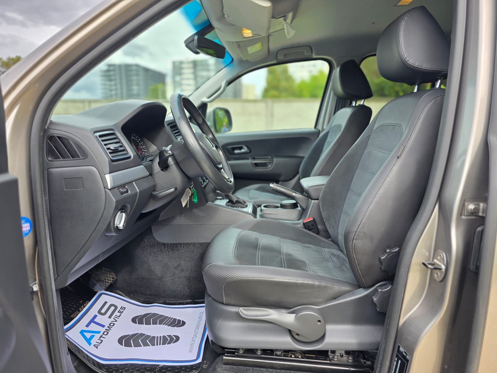 
								Volkswagen Amarok Highline full									