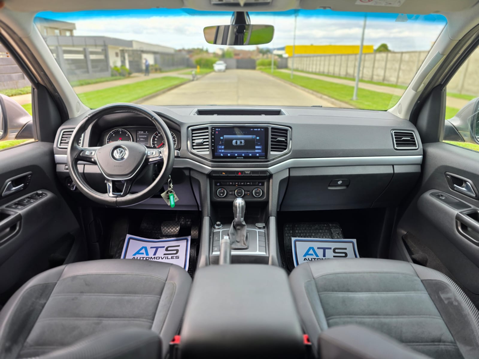 
								Volkswagen Amarok Highline full									