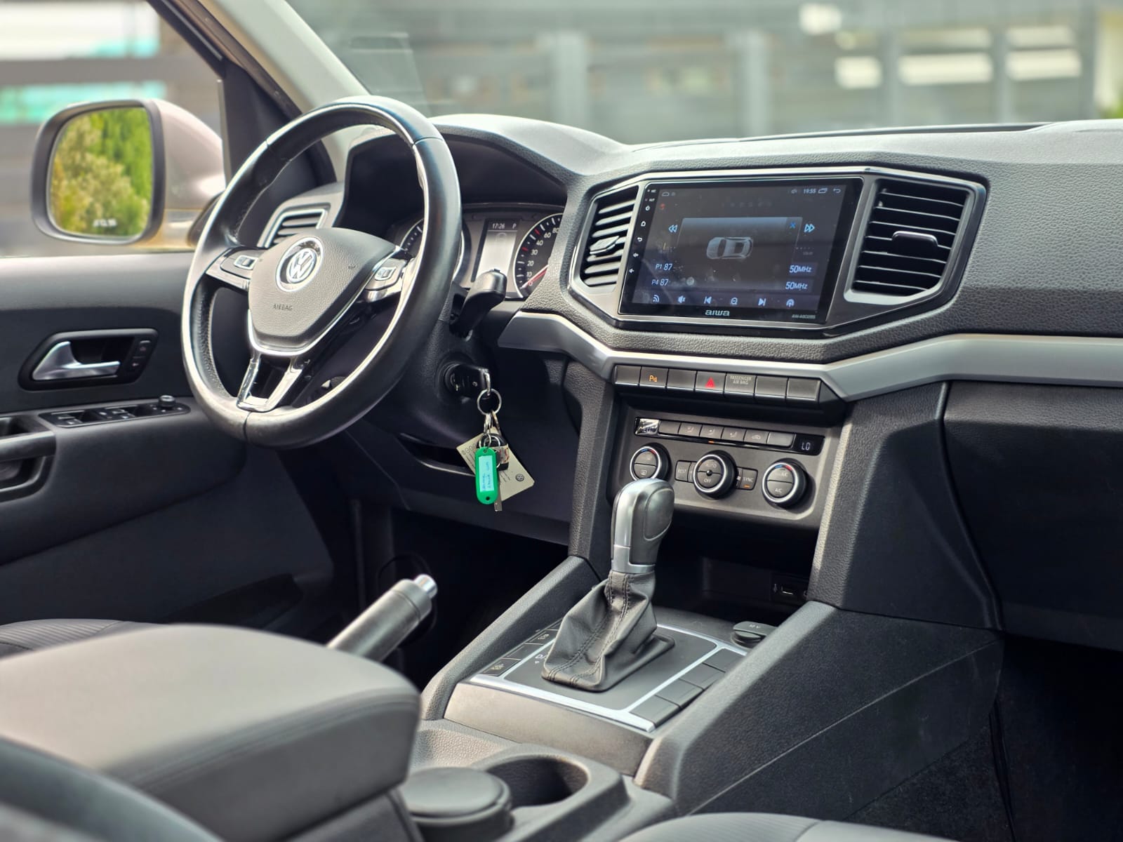 
								Volkswagen Amarok Highline full									