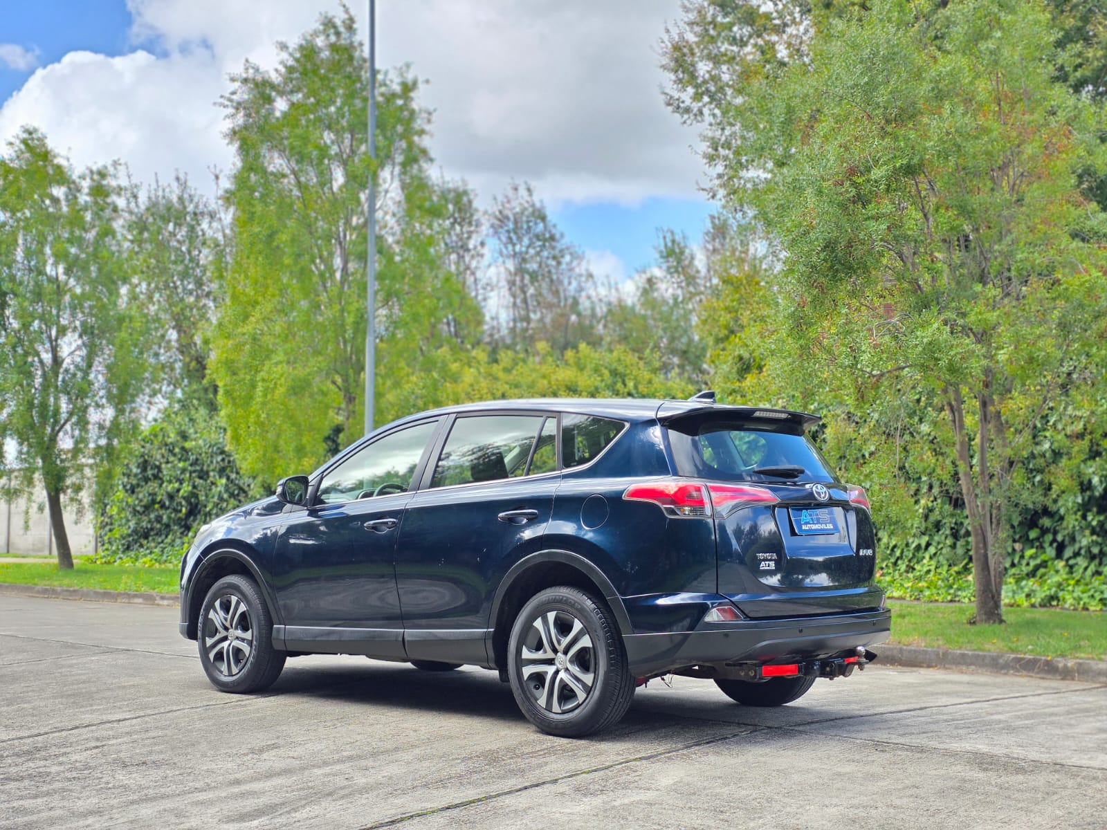 
								Toyota Rav 4 CVT full									