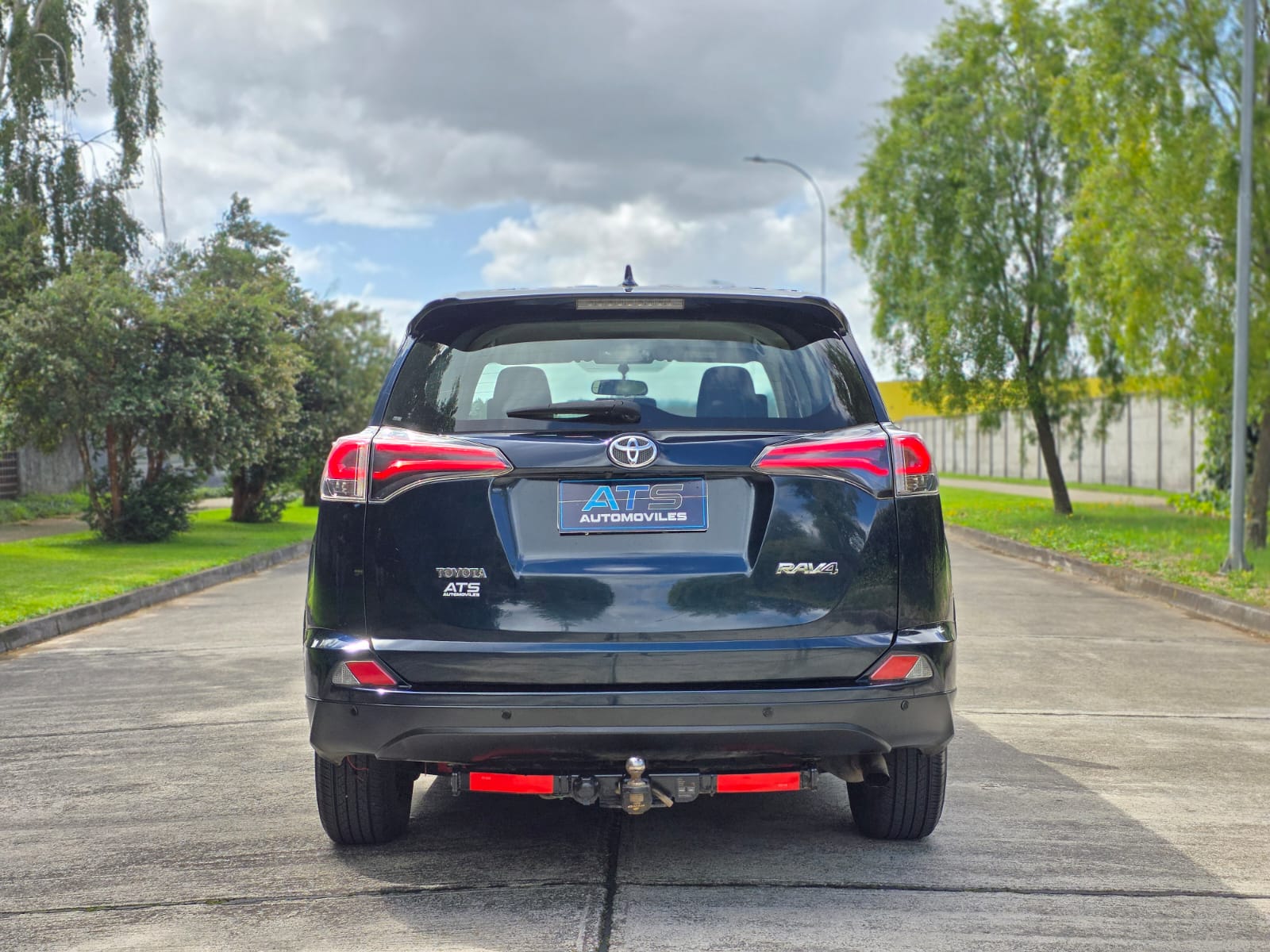 
								Toyota Rav 4 CVT full									