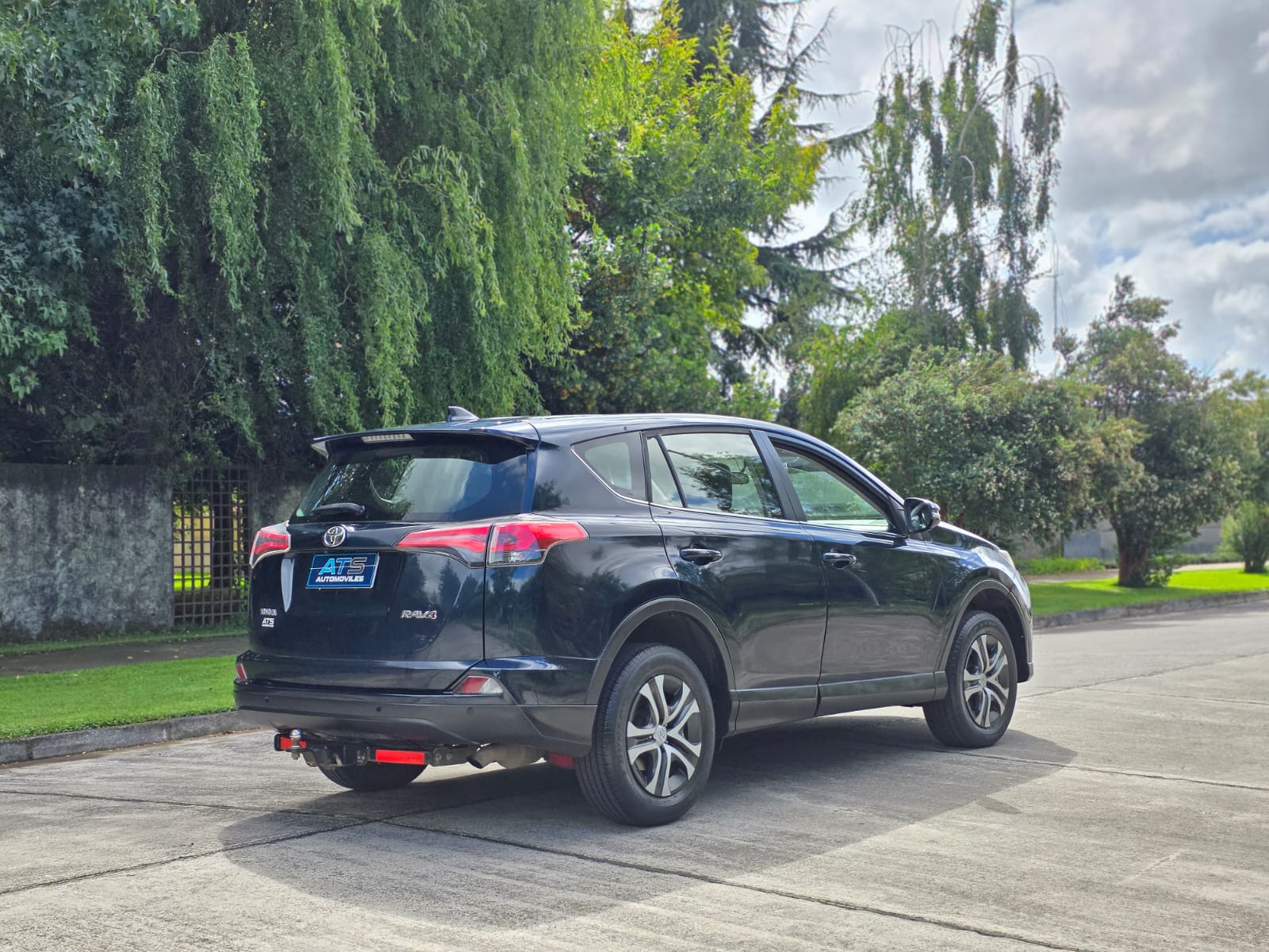 
								Toyota Rav 4 CVT full									