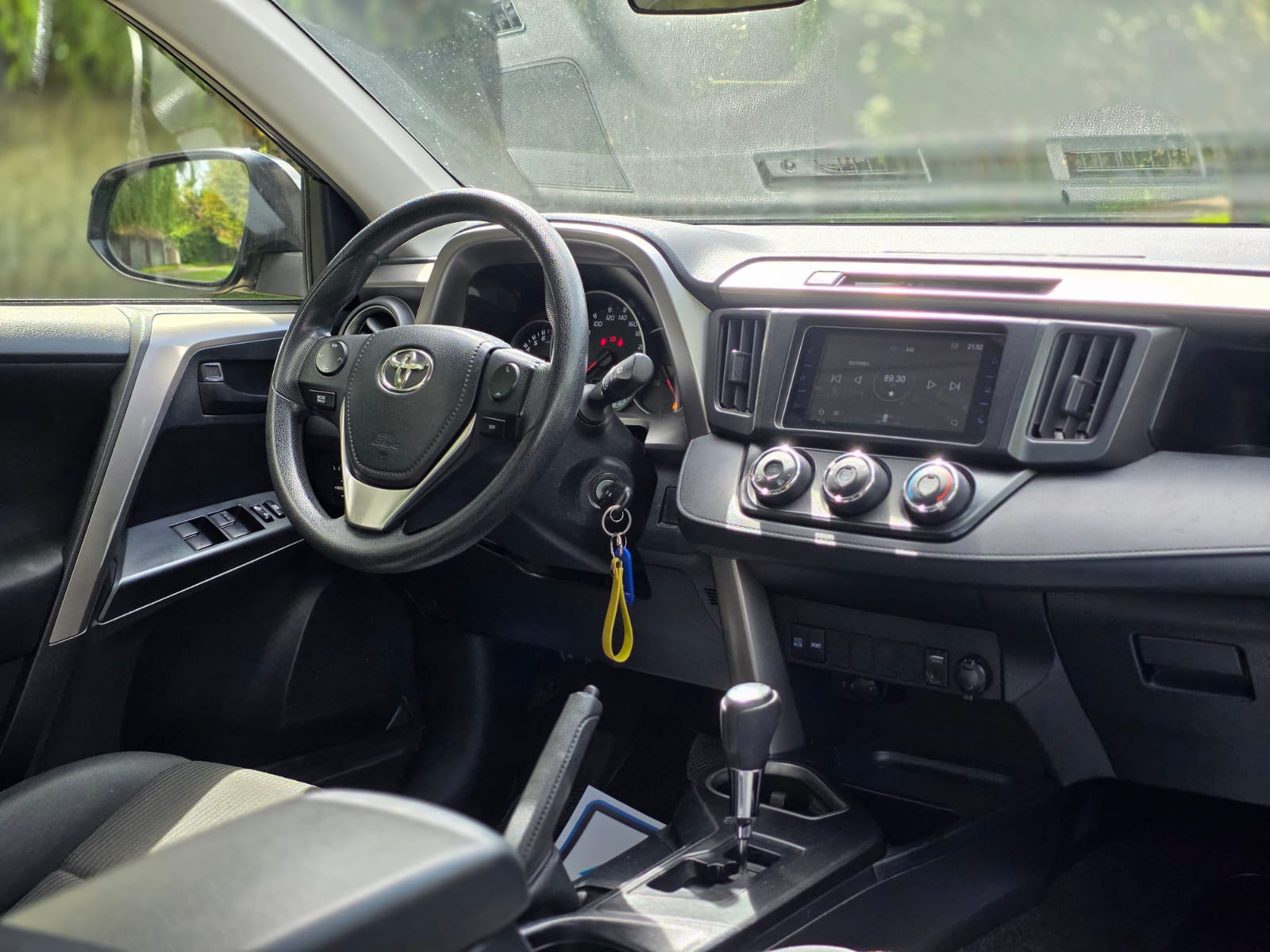 
								Toyota Rav 4 CVT full									