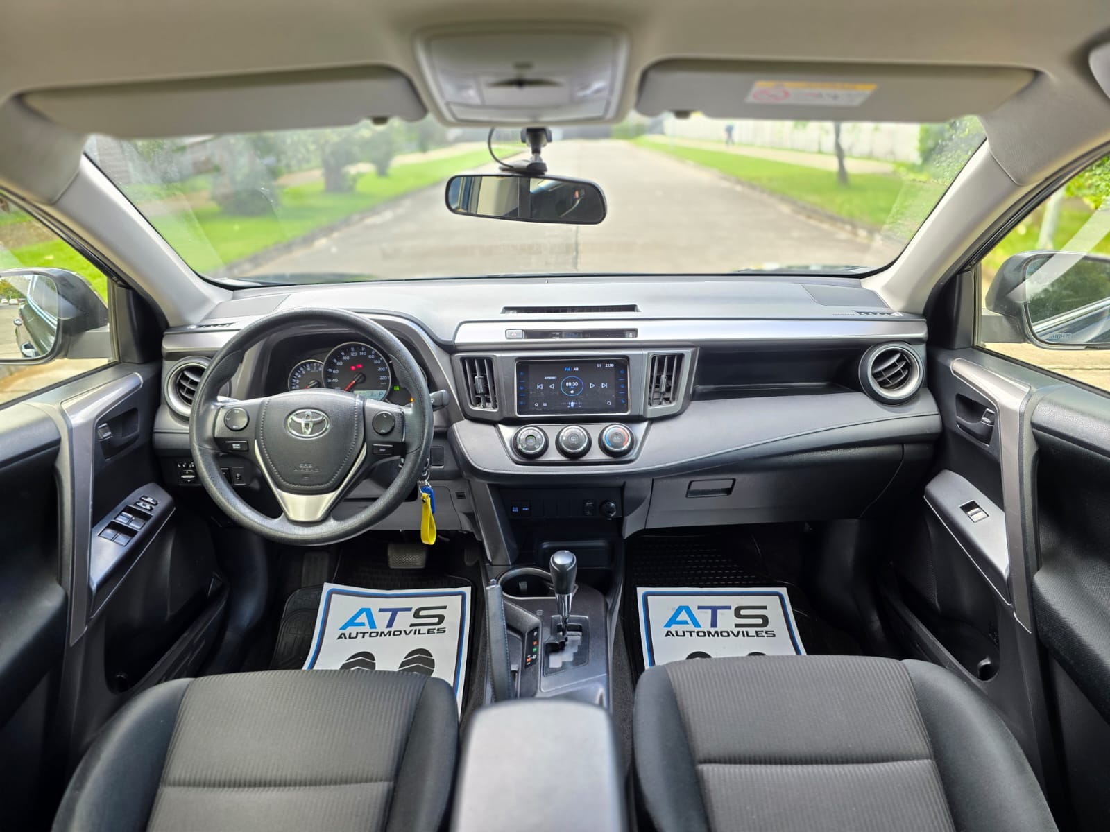 
								Toyota Rav 4 CVT full									
