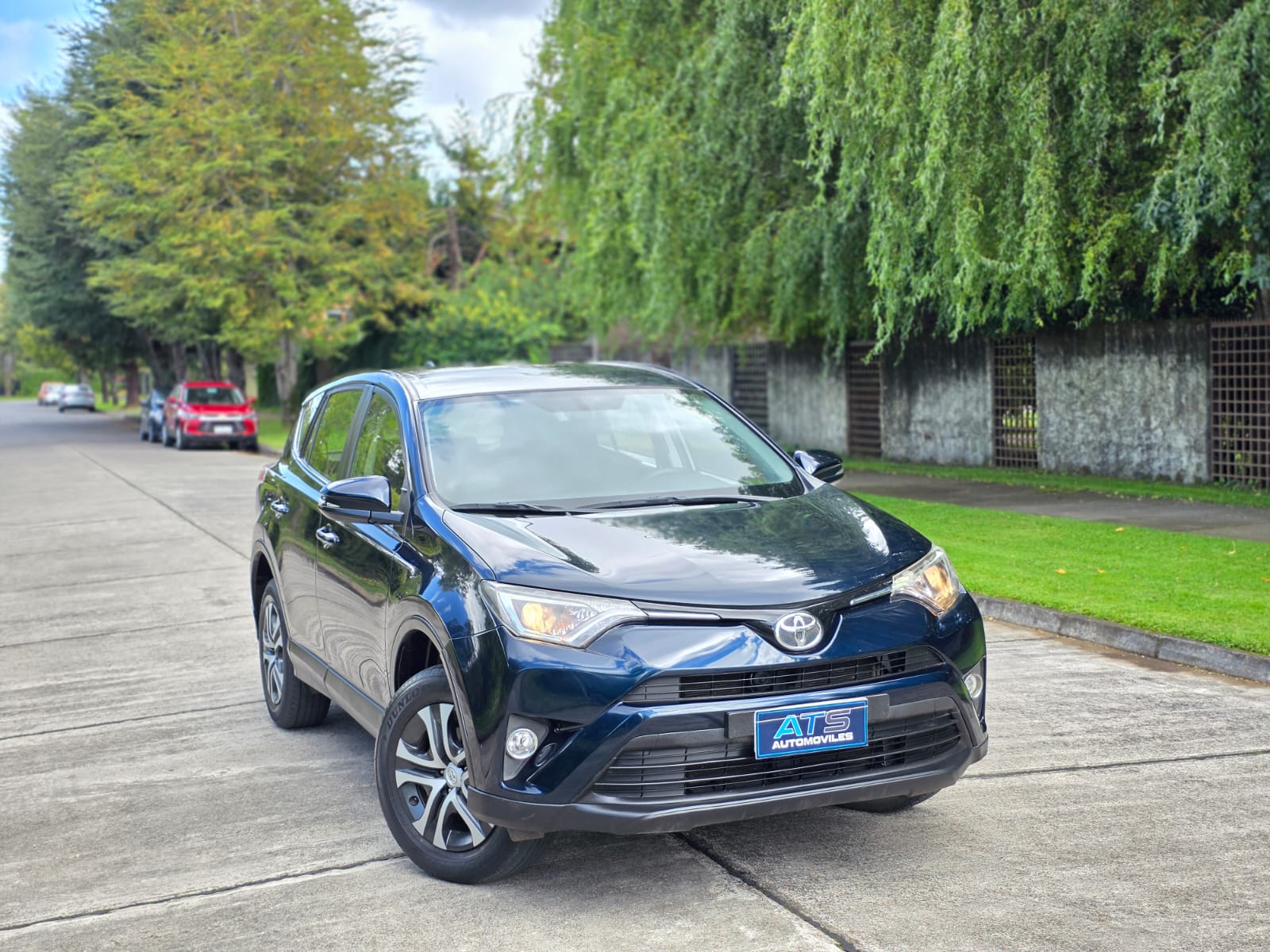 
								Toyota Rav 4 CVT full									