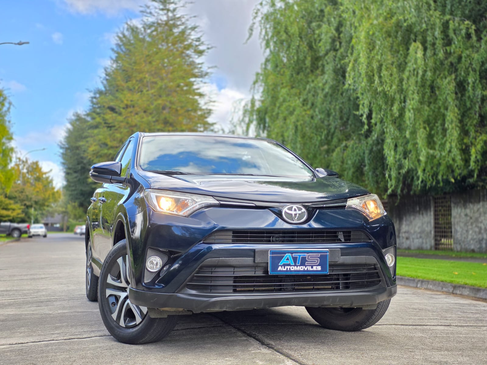 
								Toyota Rav 4 CVT full									