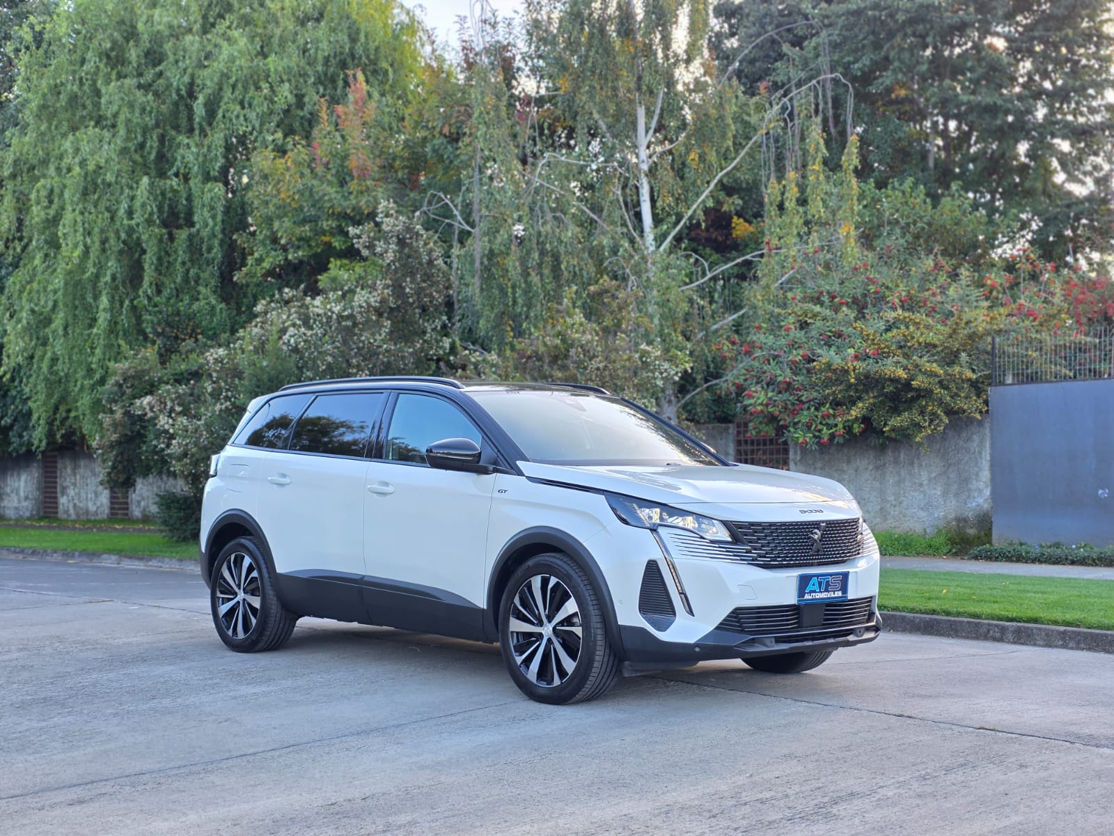 
								Peugeot 5008 GT BLACK PACK full									