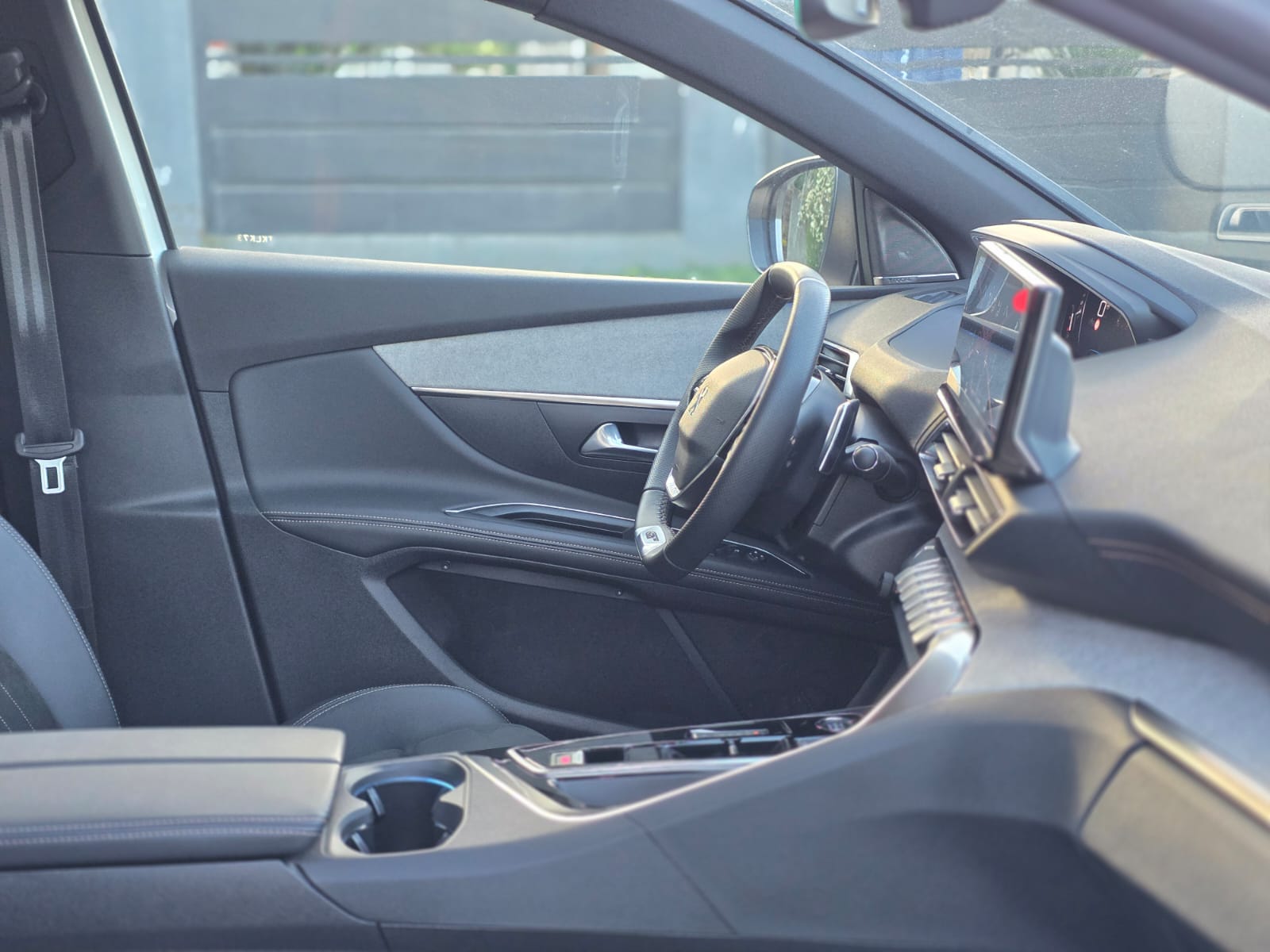 
								Peugeot 5008 GT BLACK PACK full									