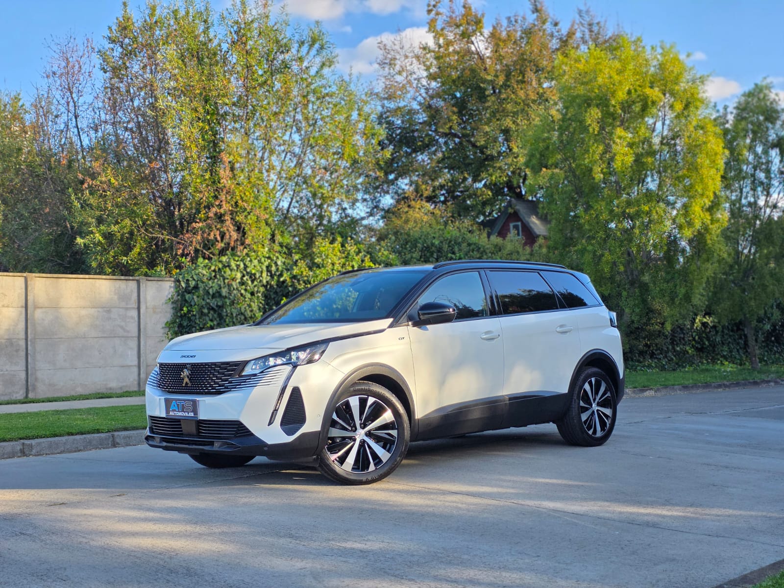 
								Peugeot 5008 GT BLACK PACK full									
