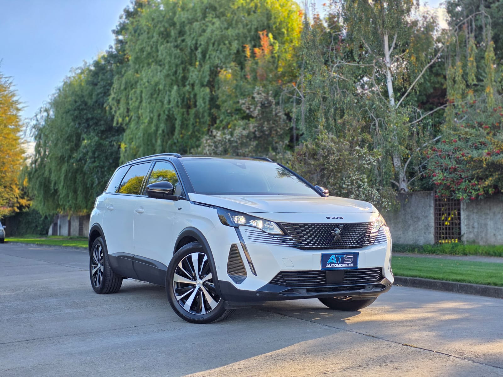 
								Peugeot 5008 GT BLACK PACK full									