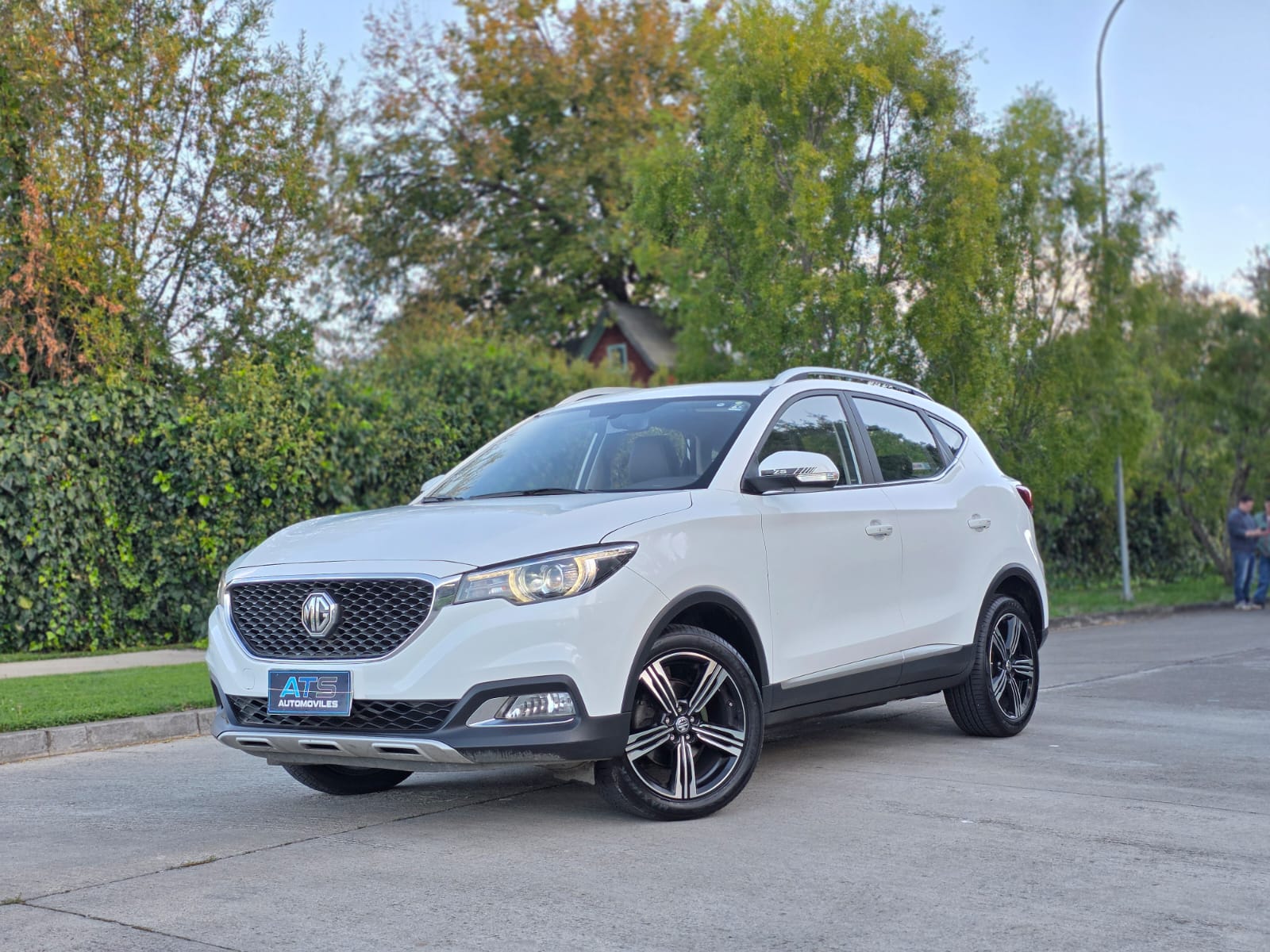 
								MG ZS AT COM full									
