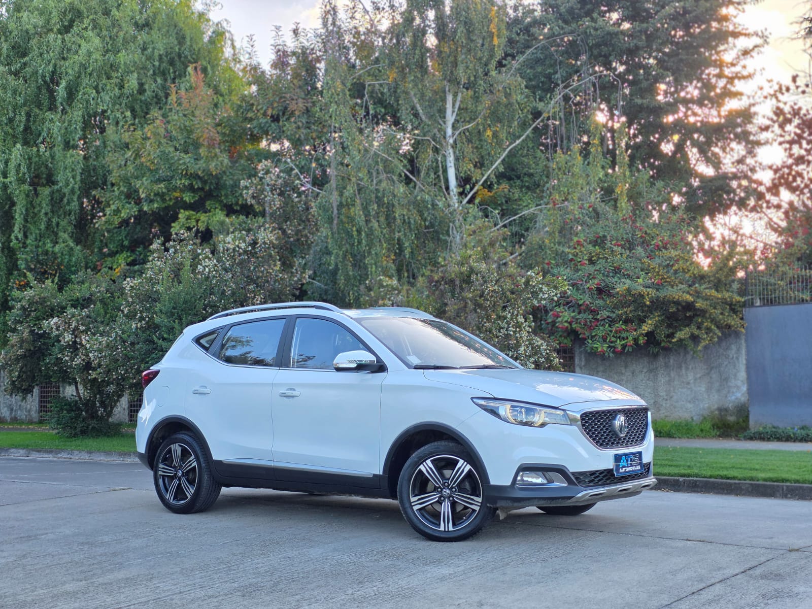 
								MG ZS AT COM full									