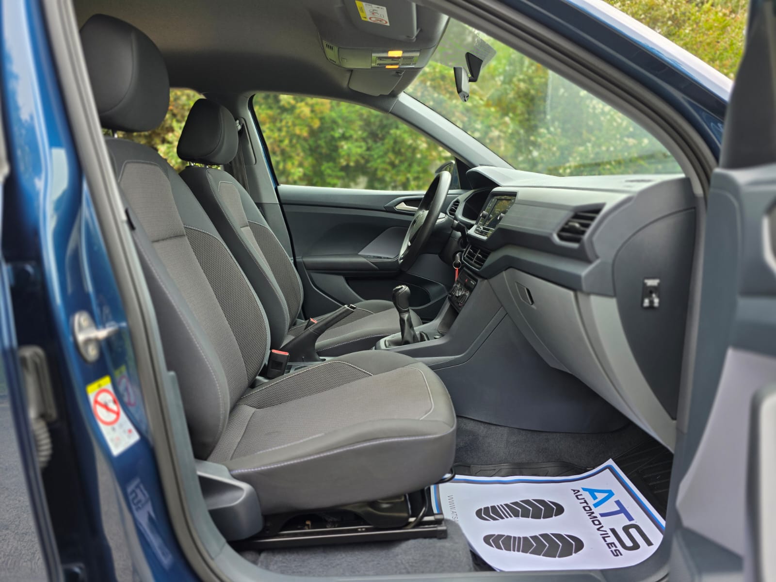 
								VOLSKWAGEN TCROSS 1.0 TSI TRENDLINE full									