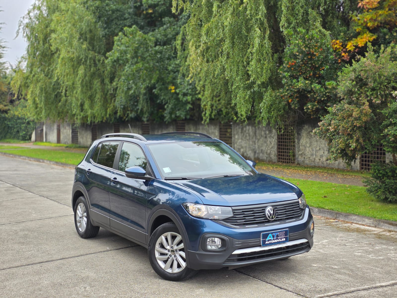 
								VOLSKWAGEN TCROSS 1.0 TSI TRENDLINE full									