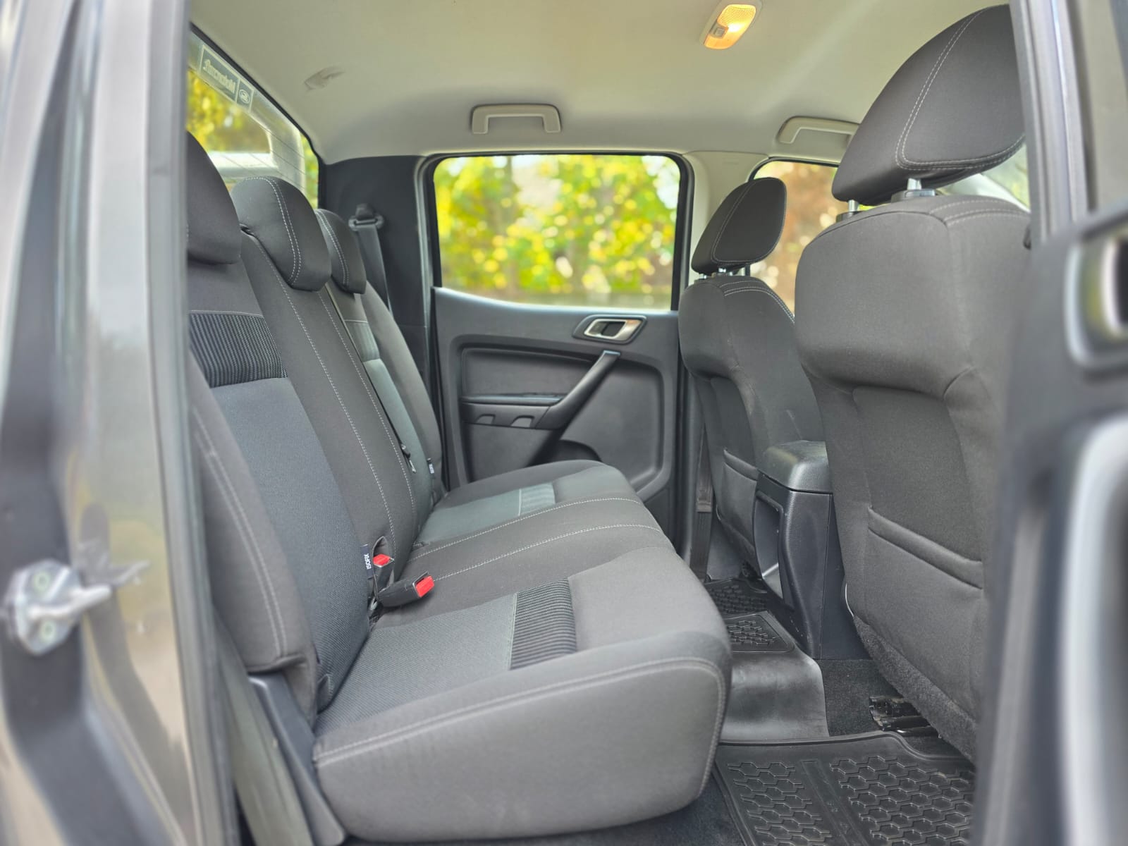 
								FORD RANGER XLT full									