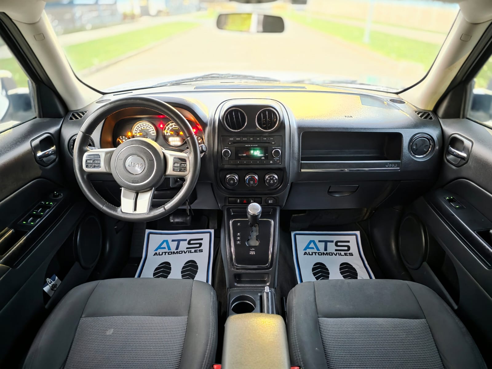 
								Jeep PATRIOT full									