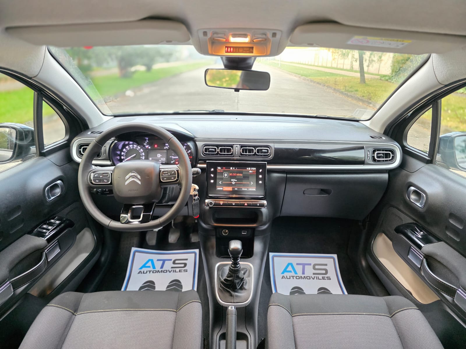 
								Citroen C3 LIVE full									