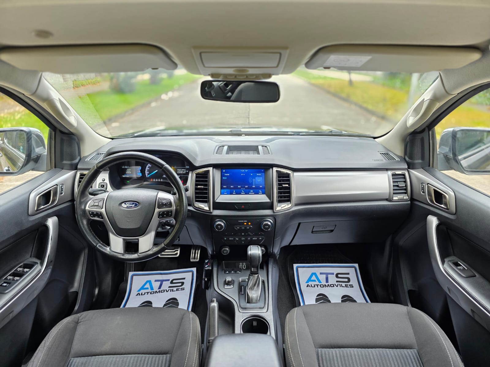 
								FORD RANGER XLT full									