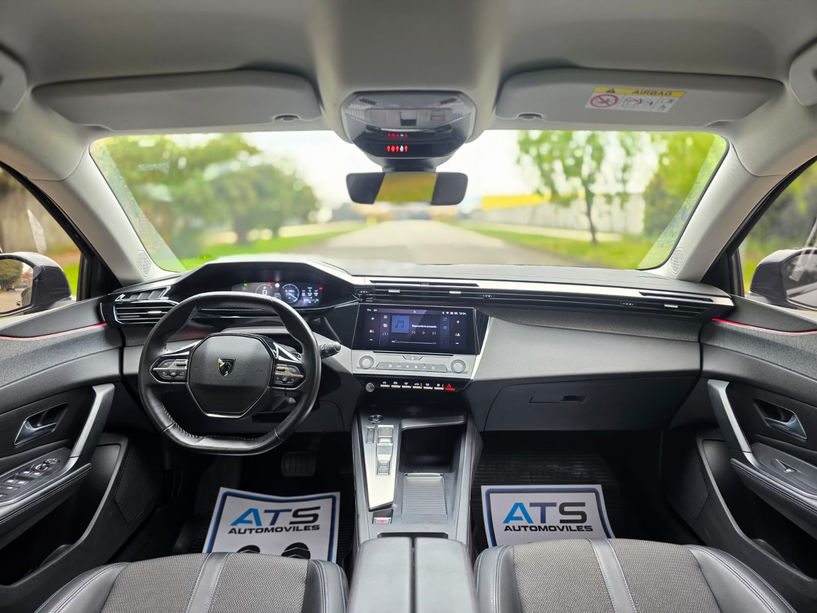 
								Peugeot 308 ALLURE full									