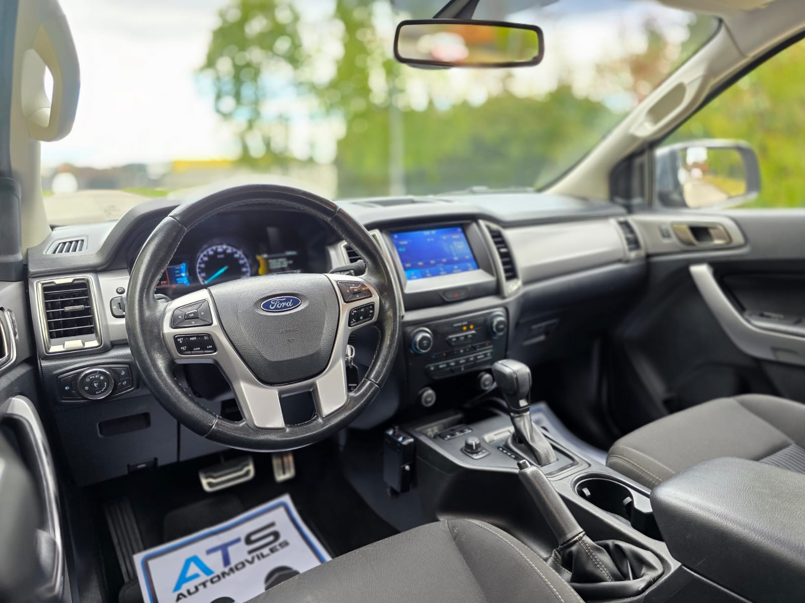 
								FORD RANGER XLT full									