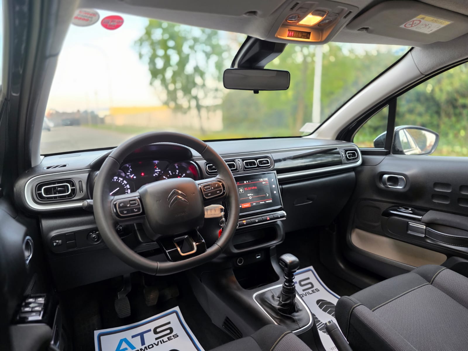 
								Citroen C3 LIVE full									
