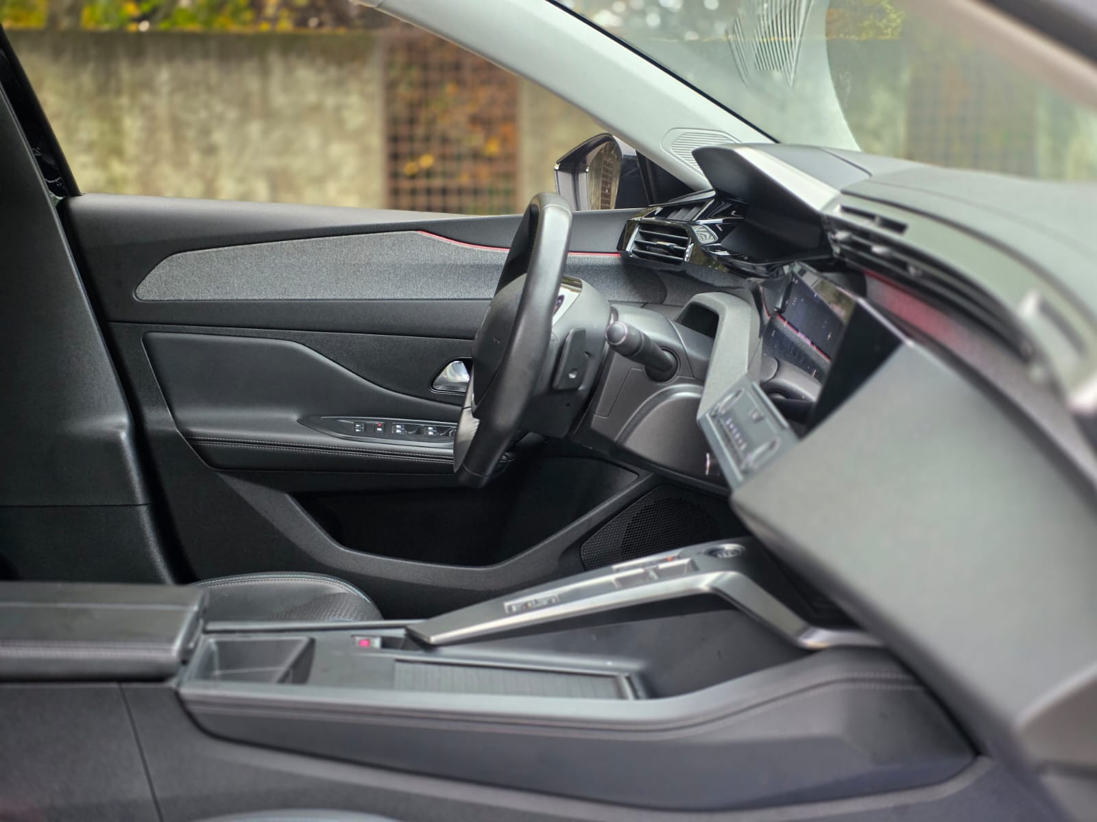 
								Peugeot 308 ALLURE full									