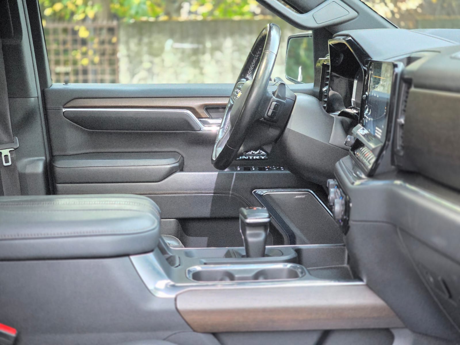 
								Chevrolet Silverado HIGH COUNTRY full									