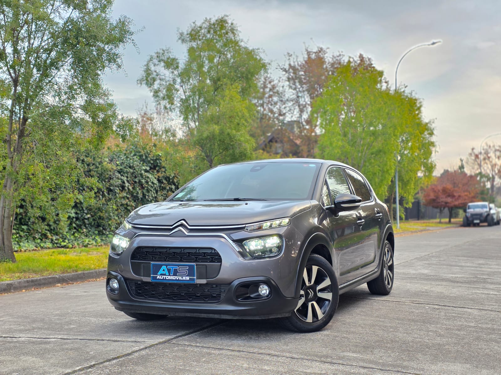 
								Citroen C3 LIVE full									