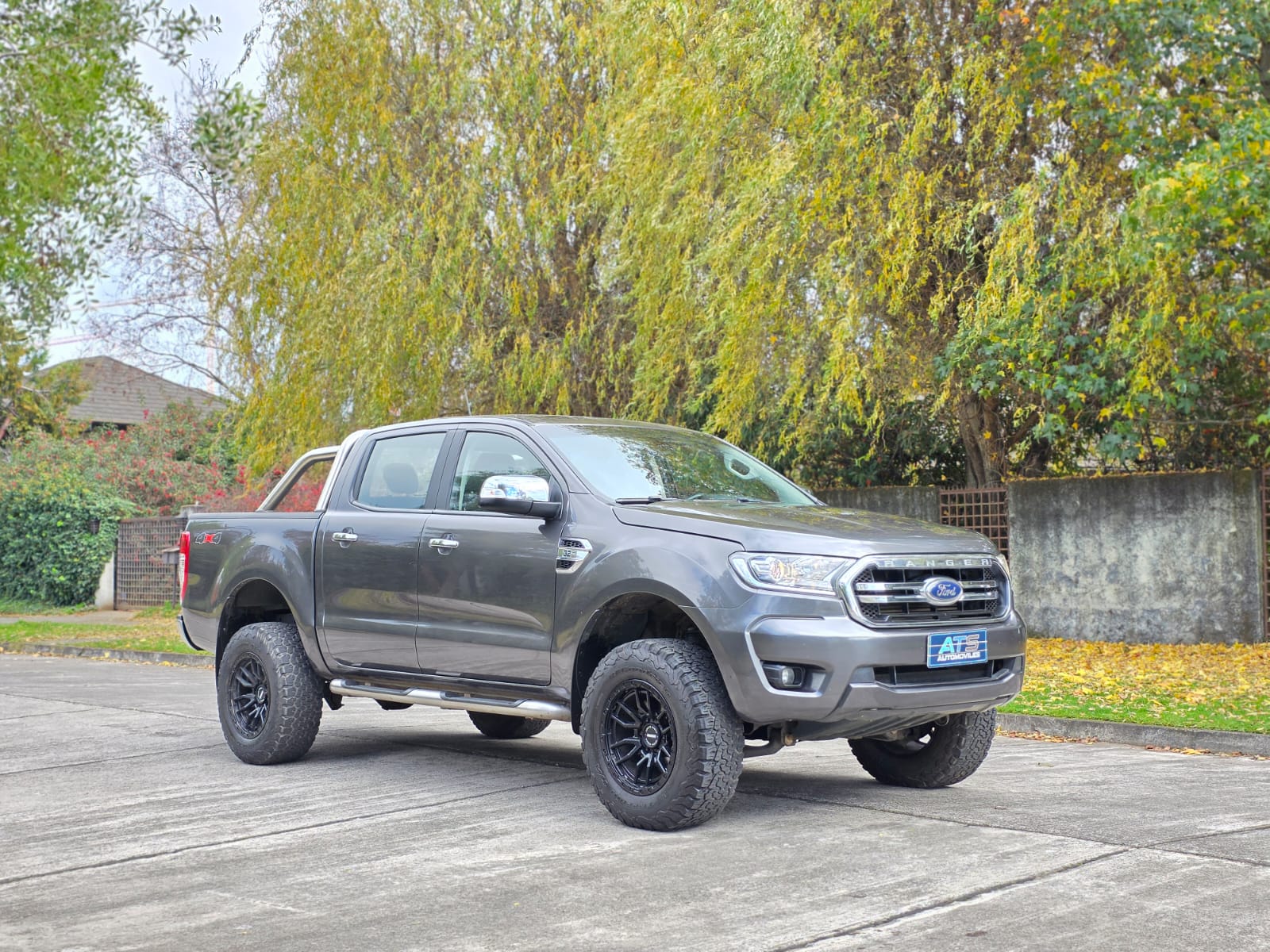 
								FORD RANGER XLT full									