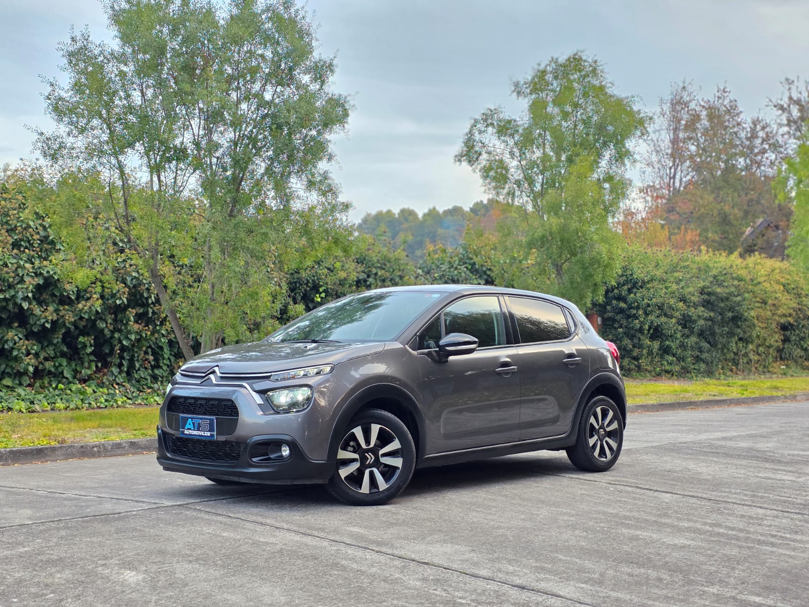 
								Citroen C3 LIVE full									